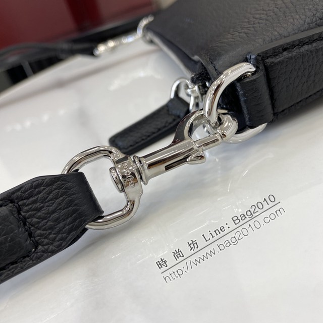Gucci專櫃古馳2025春夏系列最新款Body雙鎖扣手袋單肩斜挎包 jh2670型號：824529